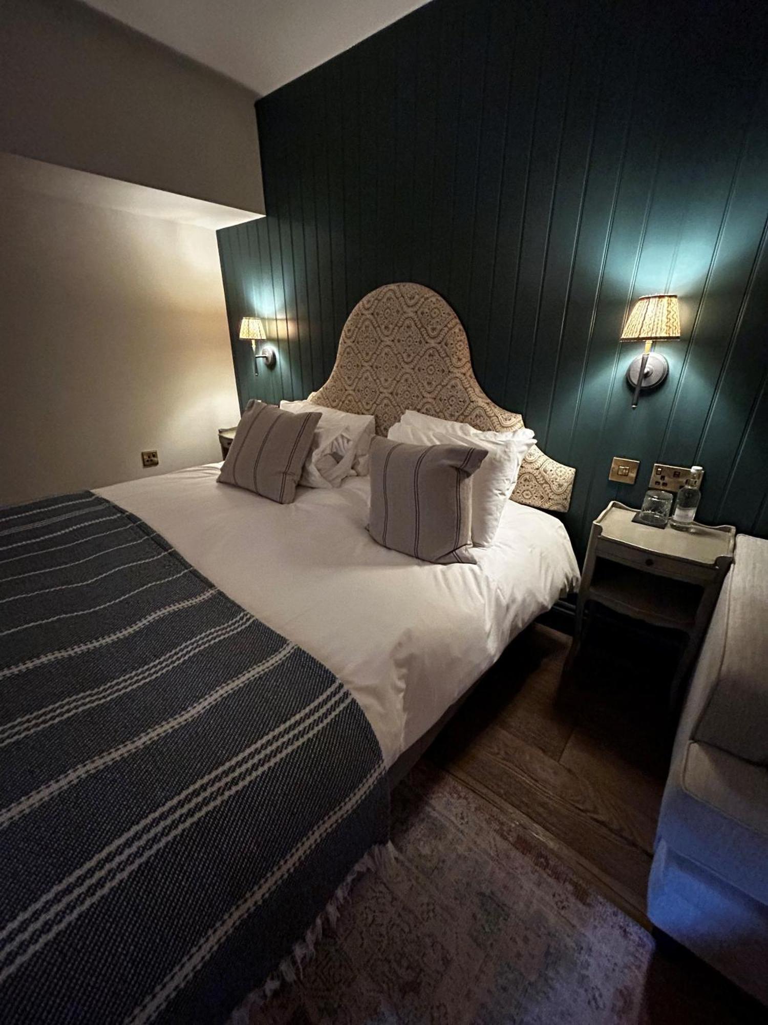 Egypt Mill Hotel And Restaurant Нейлсворт Екстер'єр фото